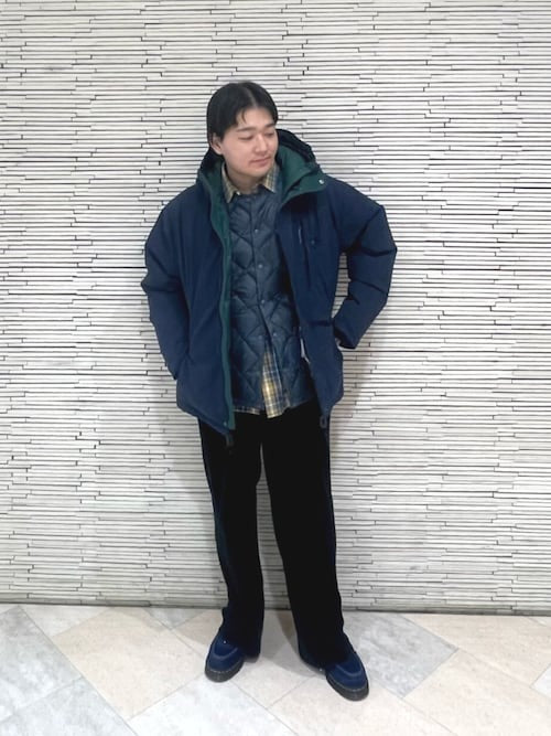 RIDGE LINE SHORT PARKA ネイビー×グリーンで魅せる秋冬コーデ – Eddie