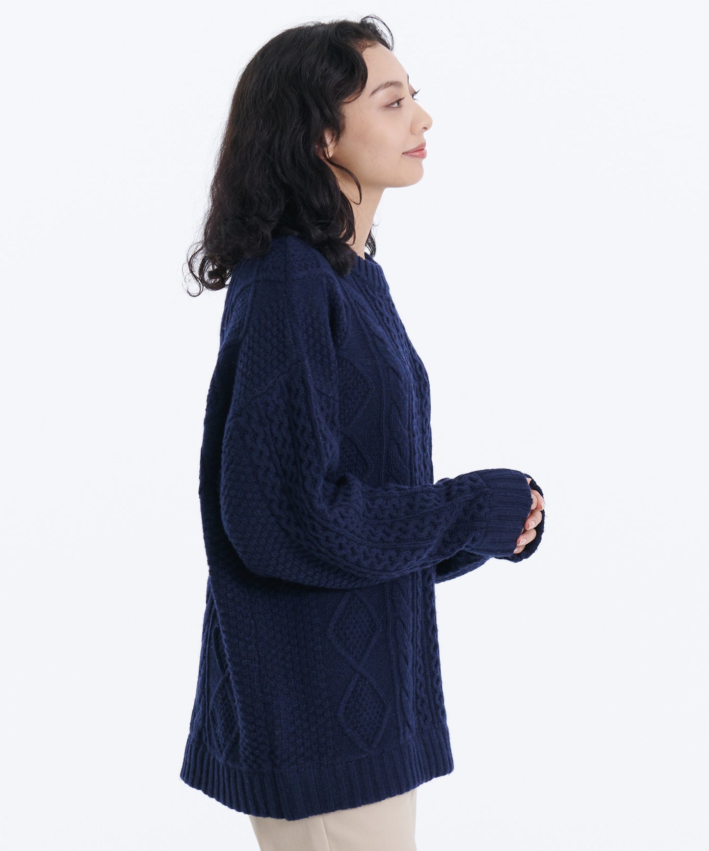 ケーブルニットセーター/CABLE KNIT SWEATER