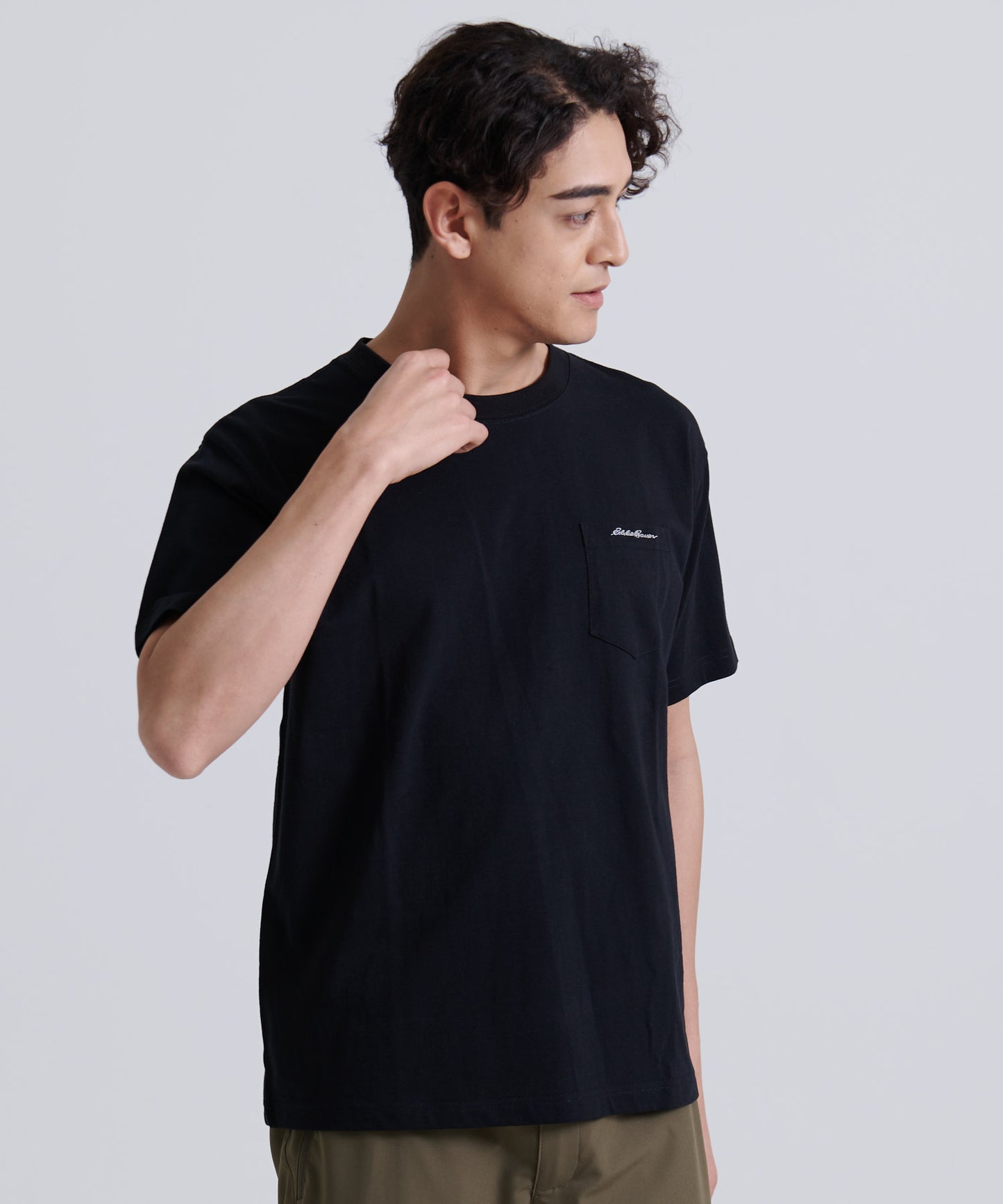 ロゴ刺繍ポケット 半袖Tシャツ/LOGO EMB PKT SS TEE