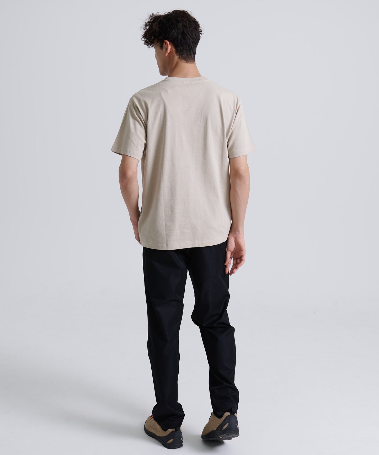 ロゴ刺繍ポケット 半袖Tシャツ/LOGO EMB PKT SS TEE