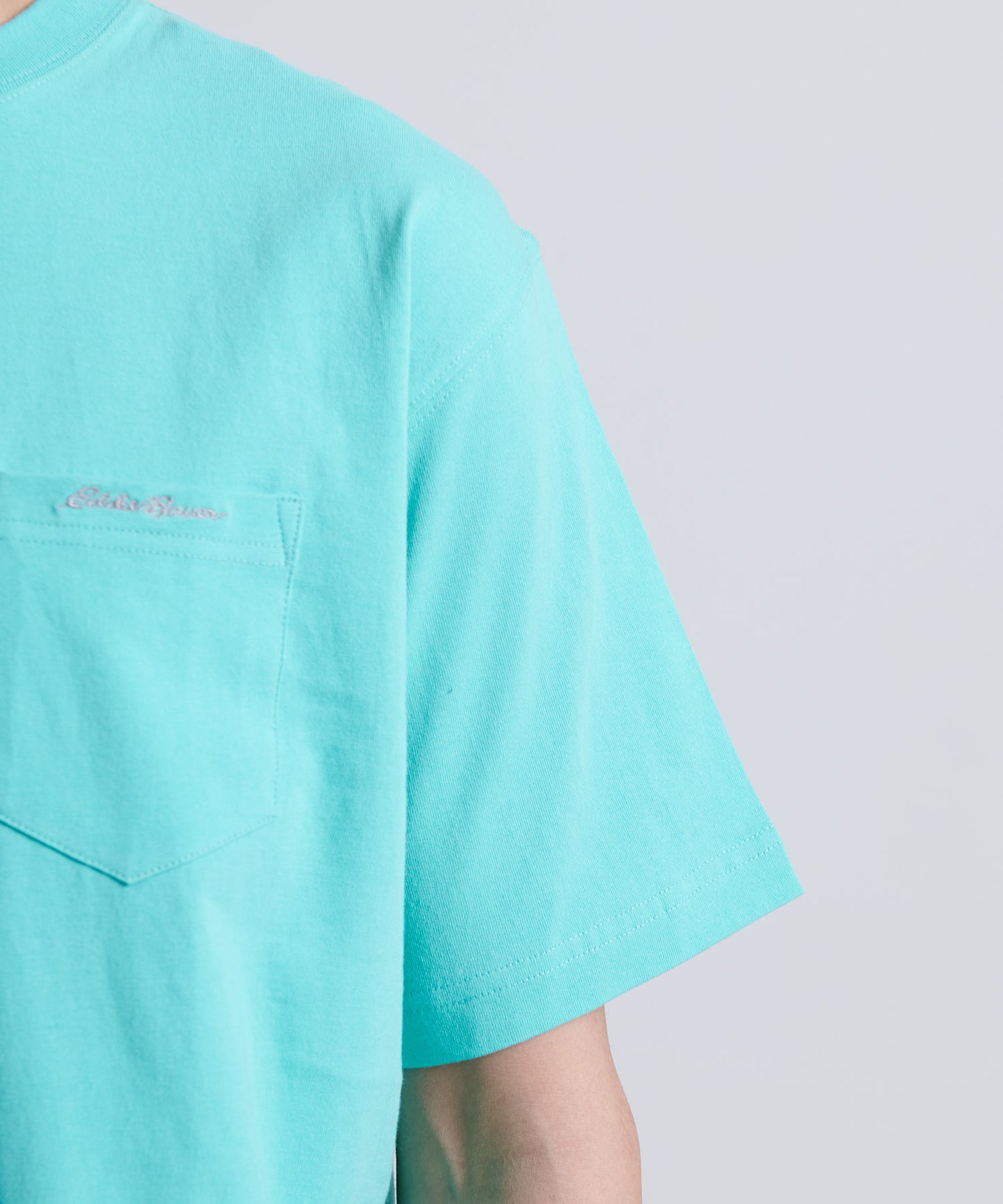 ロゴ刺繍ポケット 半袖Tシャツ/LOGO EMB PKT SS TEE