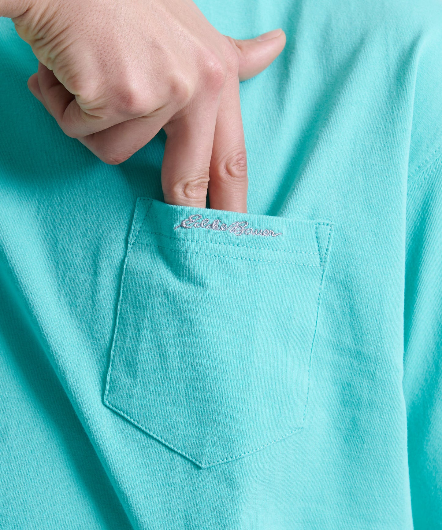 ロゴ刺繍ポケット 半袖Tシャツ/LOGO EMB PKT SS TEE