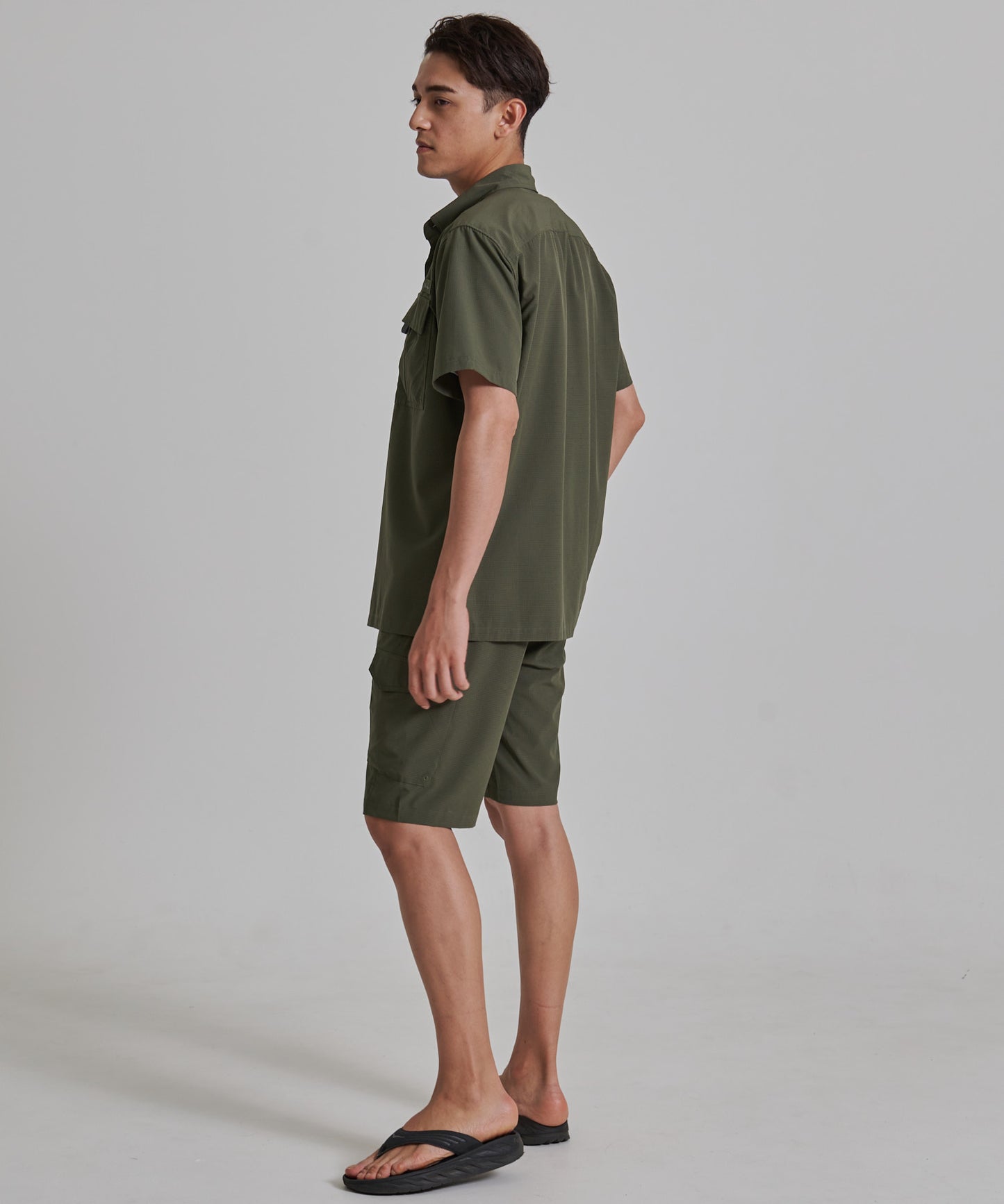 ガイド カーゴ ショーツ/GUIDE CARGO SHORTS