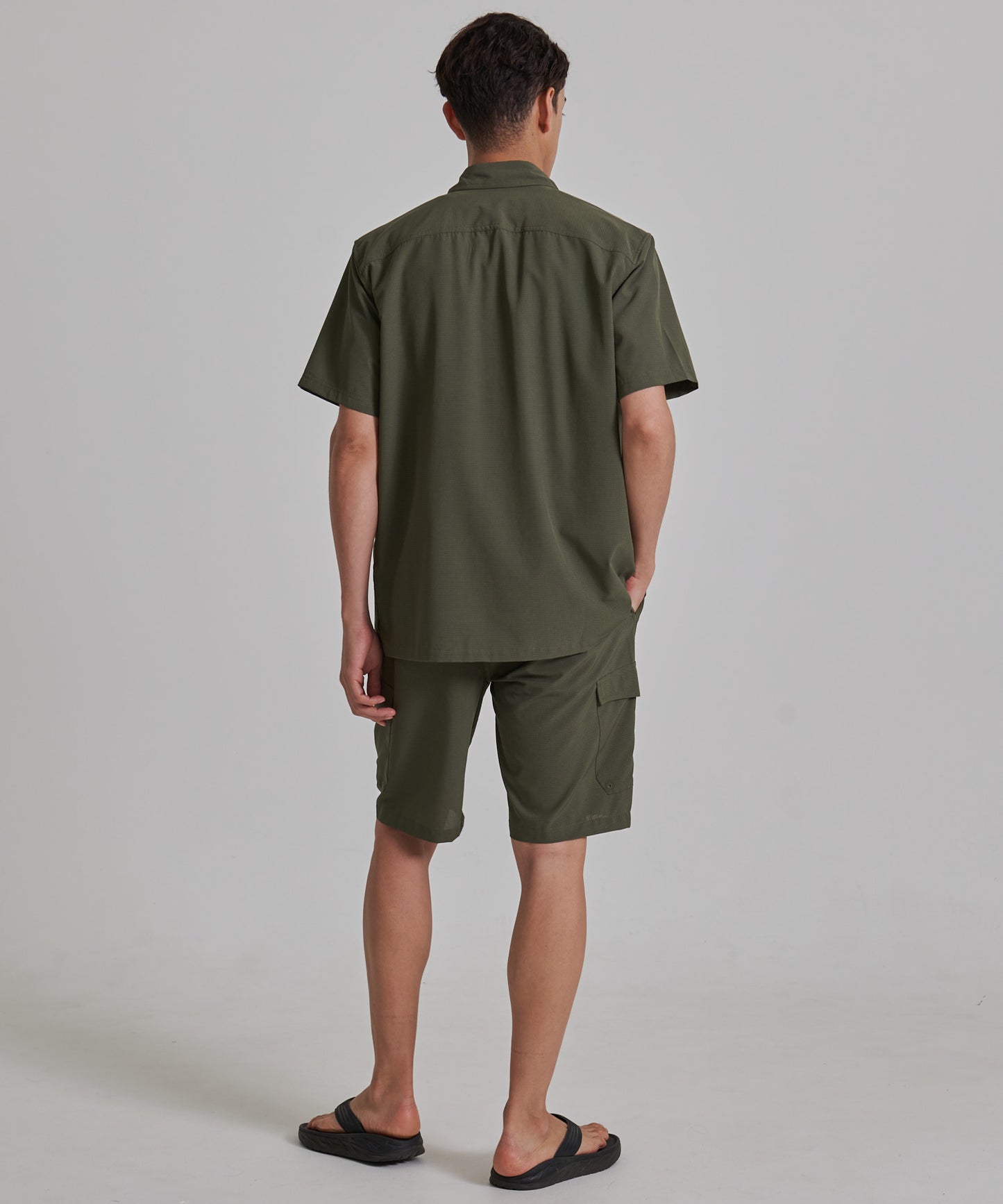 ガイド カーゴ ショーツ/GUIDE CARGO SHORTS