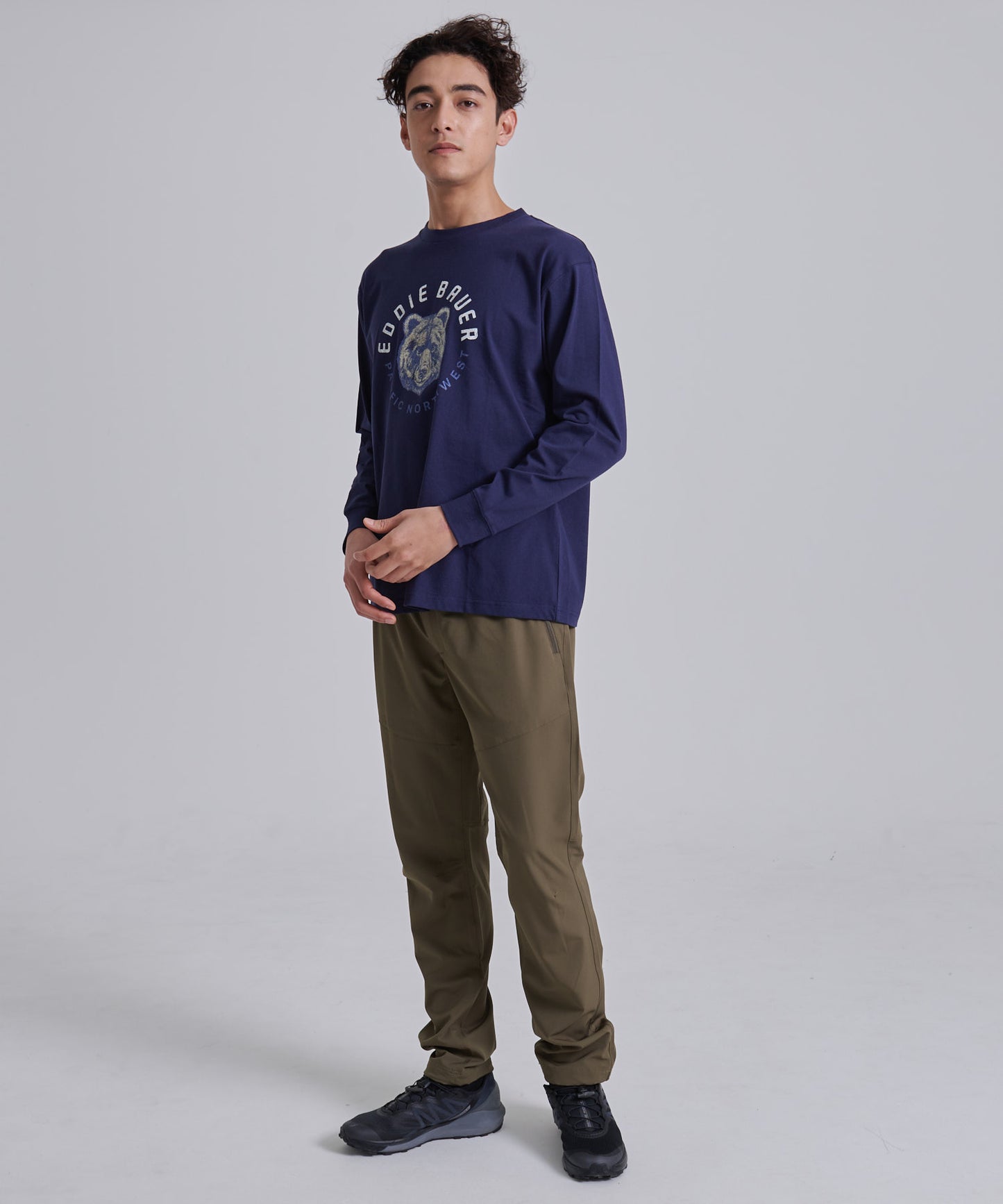 長袖グラフィックTシャツ/LS GRAPHIC TEE