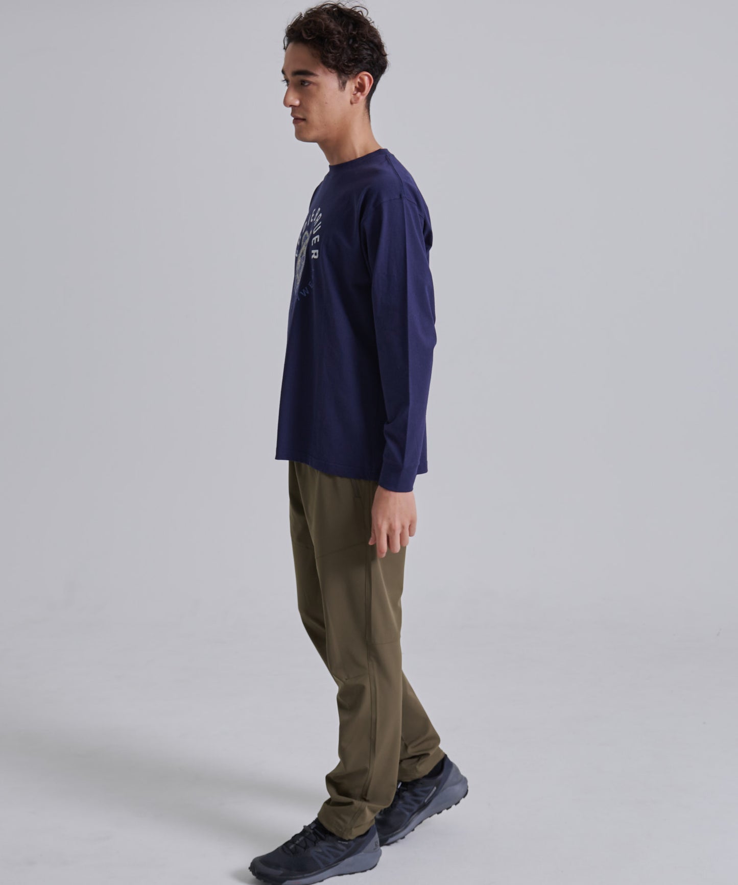 長袖グラフィックTシャツ/LS GRAPHIC TEE