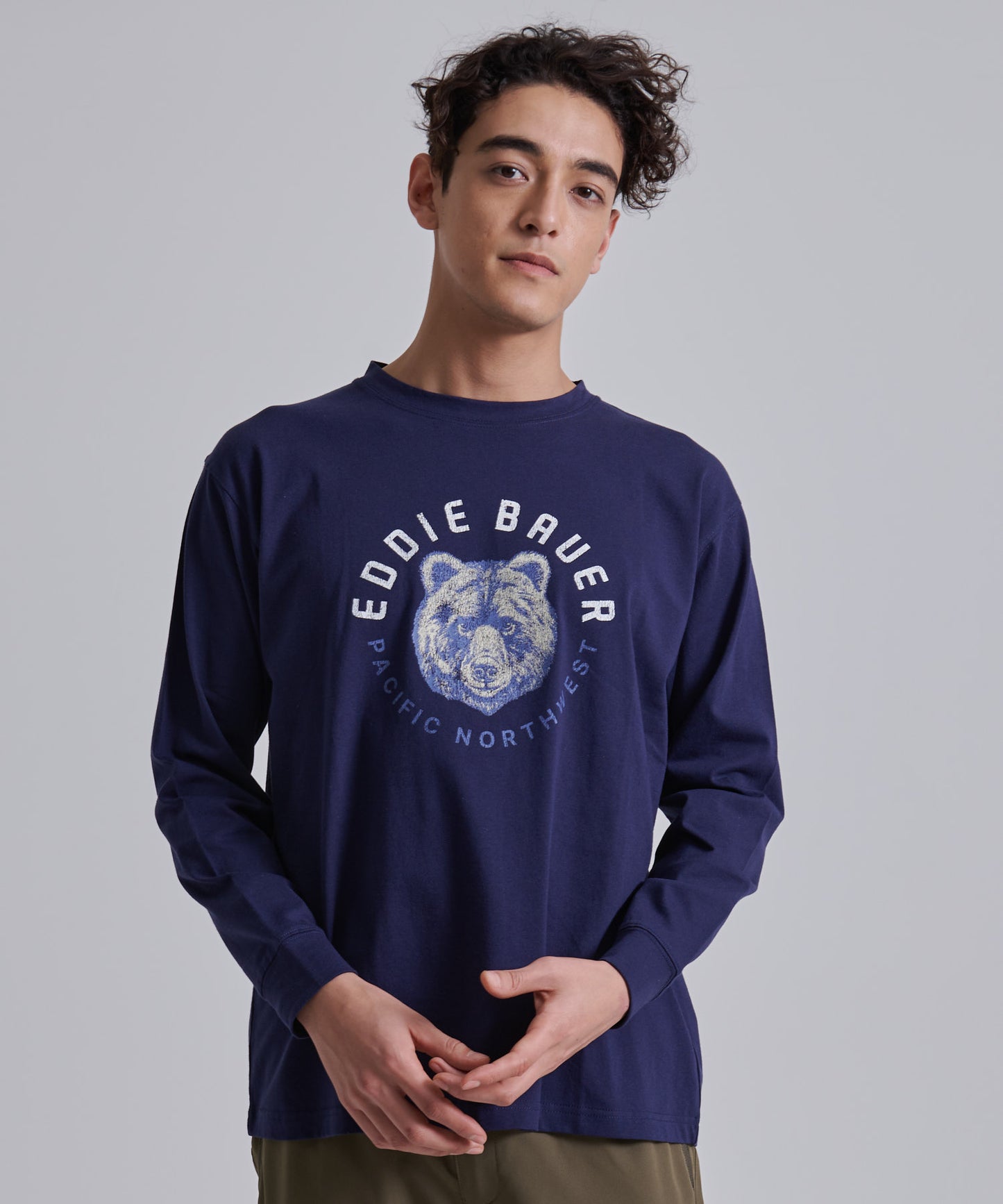 長袖グラフィックTシャツ/LS GRAPHIC TEE