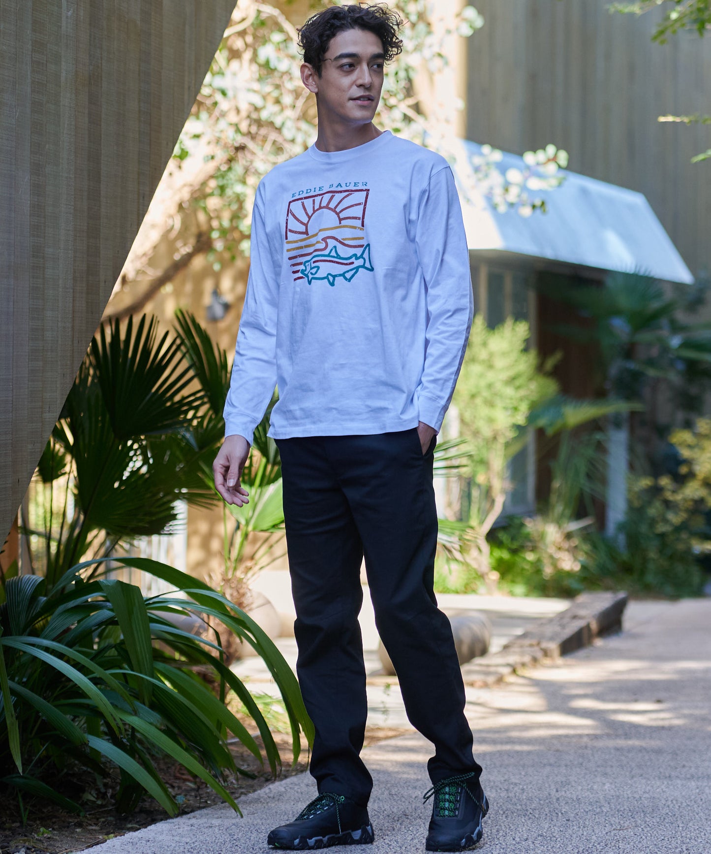 長袖グラフィックTシャツ/LS GRAPHIC TEE