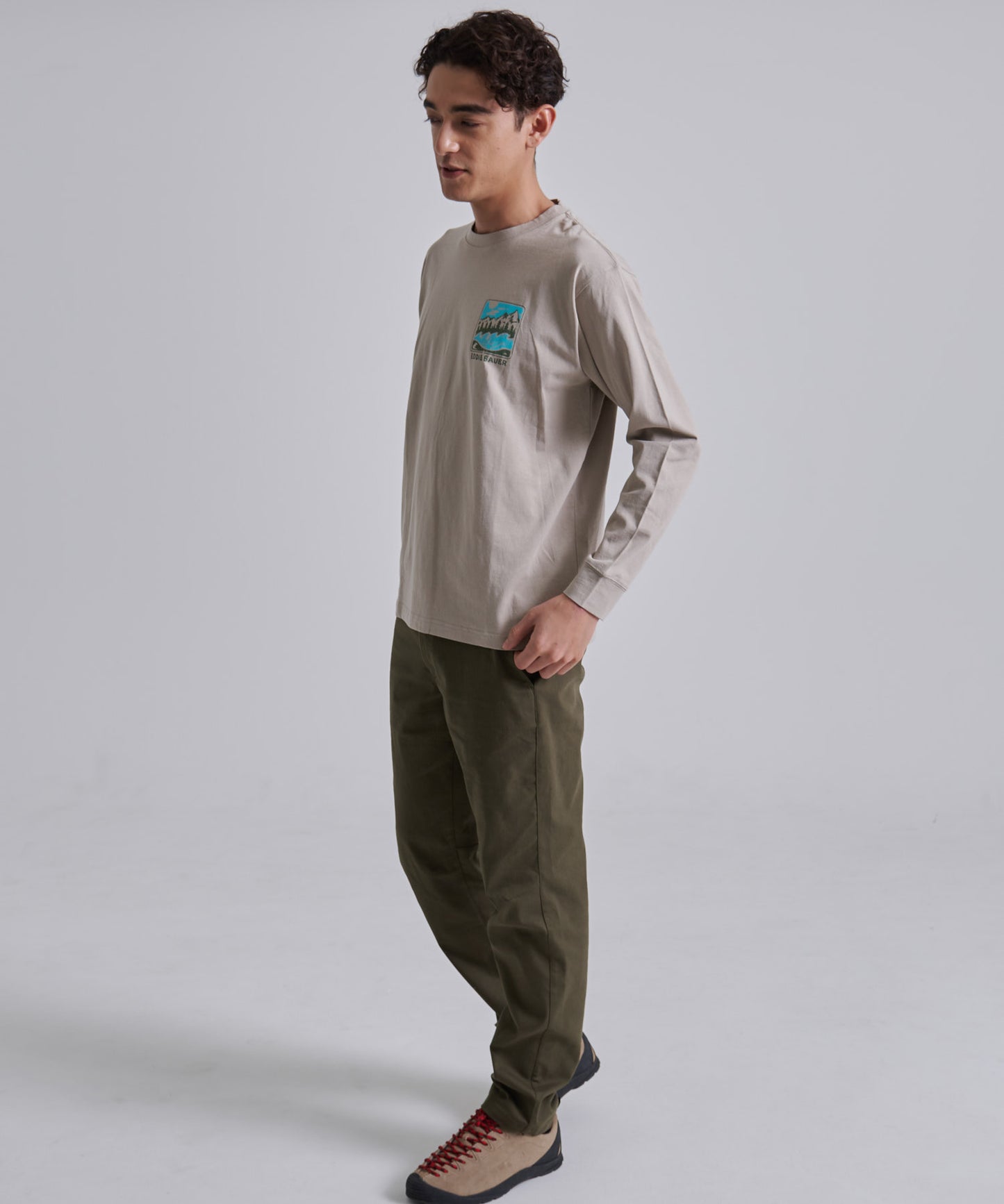 長袖グラフィックTシャツ/LS GRAPHIC TEE