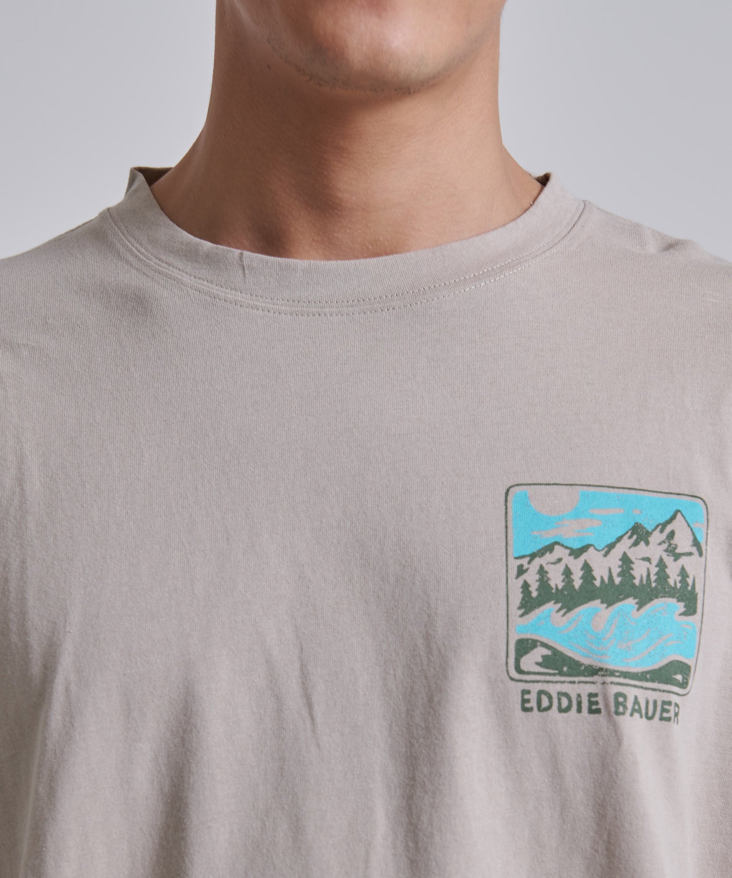 長袖グラフィックTシャツ/LS GRAPHIC TEE