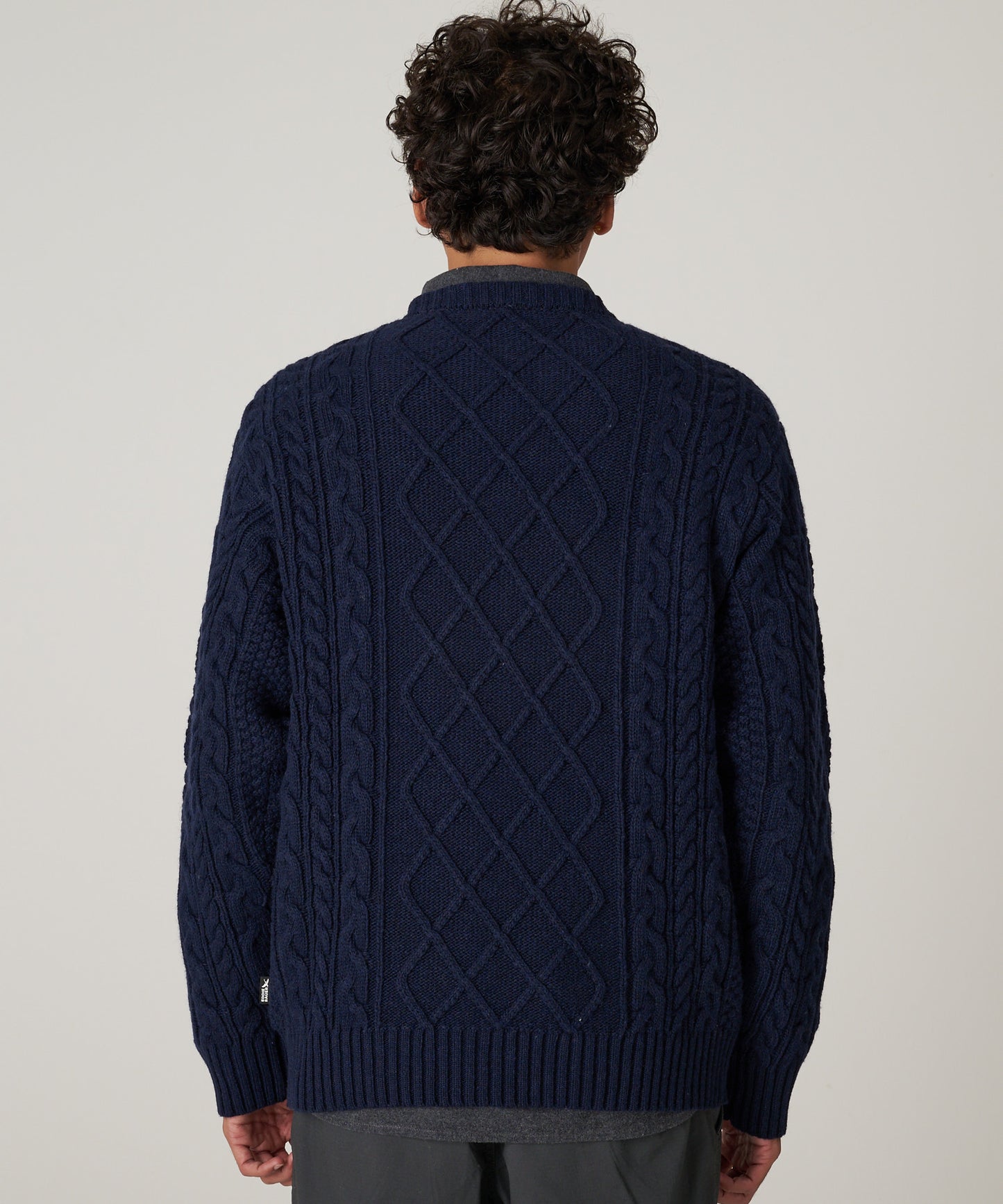 ケーブル クルーセーター/CABLE CREW SWEATER