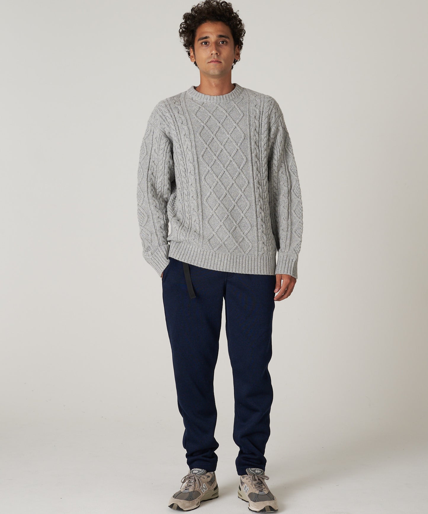 ケーブル クルーセーター/CABLE CREW SWEATER