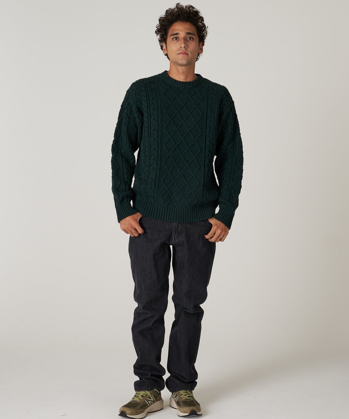 ケーブル クルーセーター/CABLE CREW SWEATER