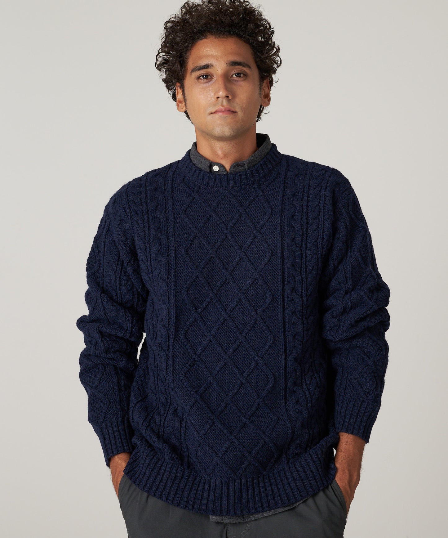 ケーブル クルーセーター/CABLE CREW SWEATER
