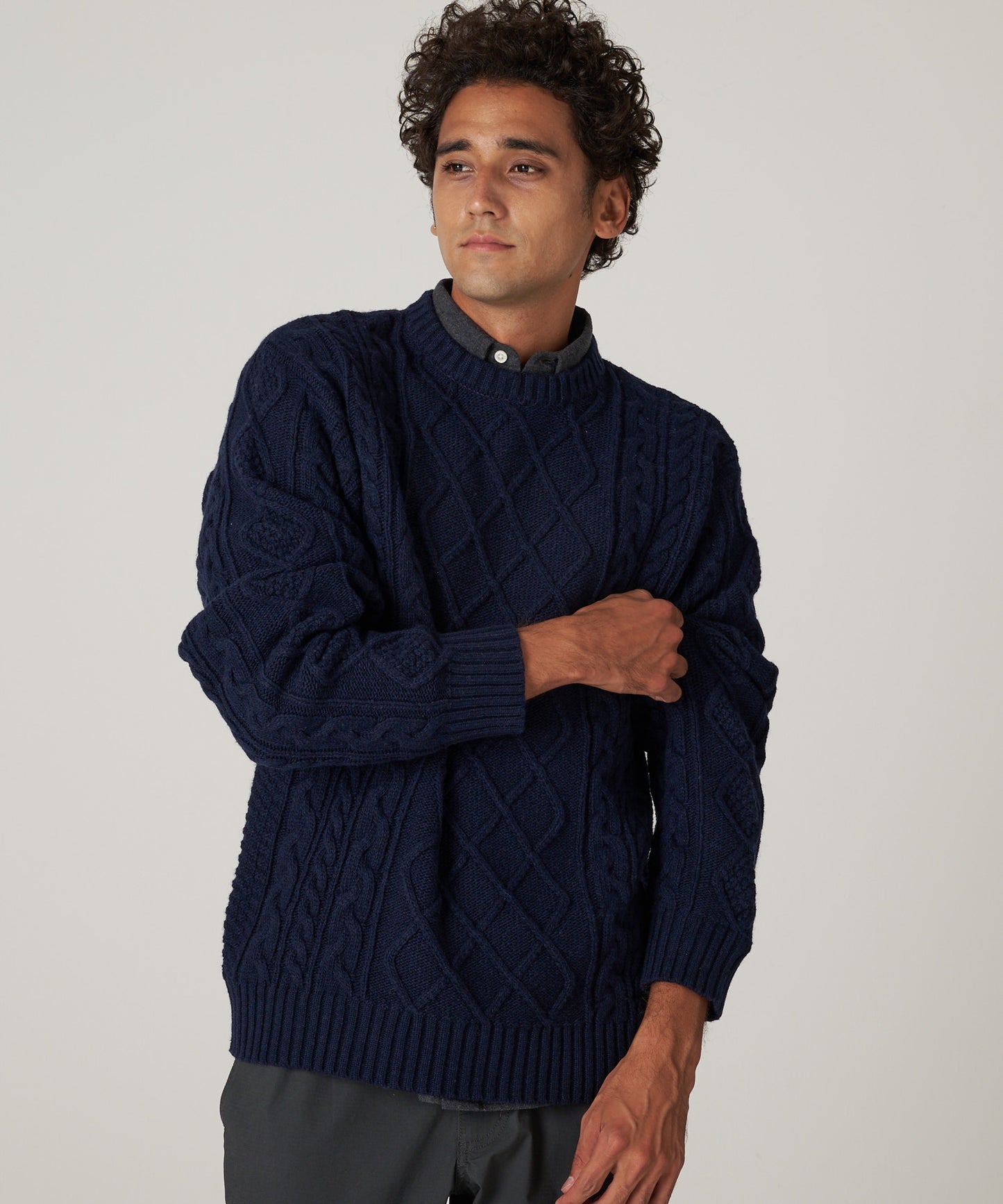 ケーブル クルーセーター/CABLE CREW SWEATER