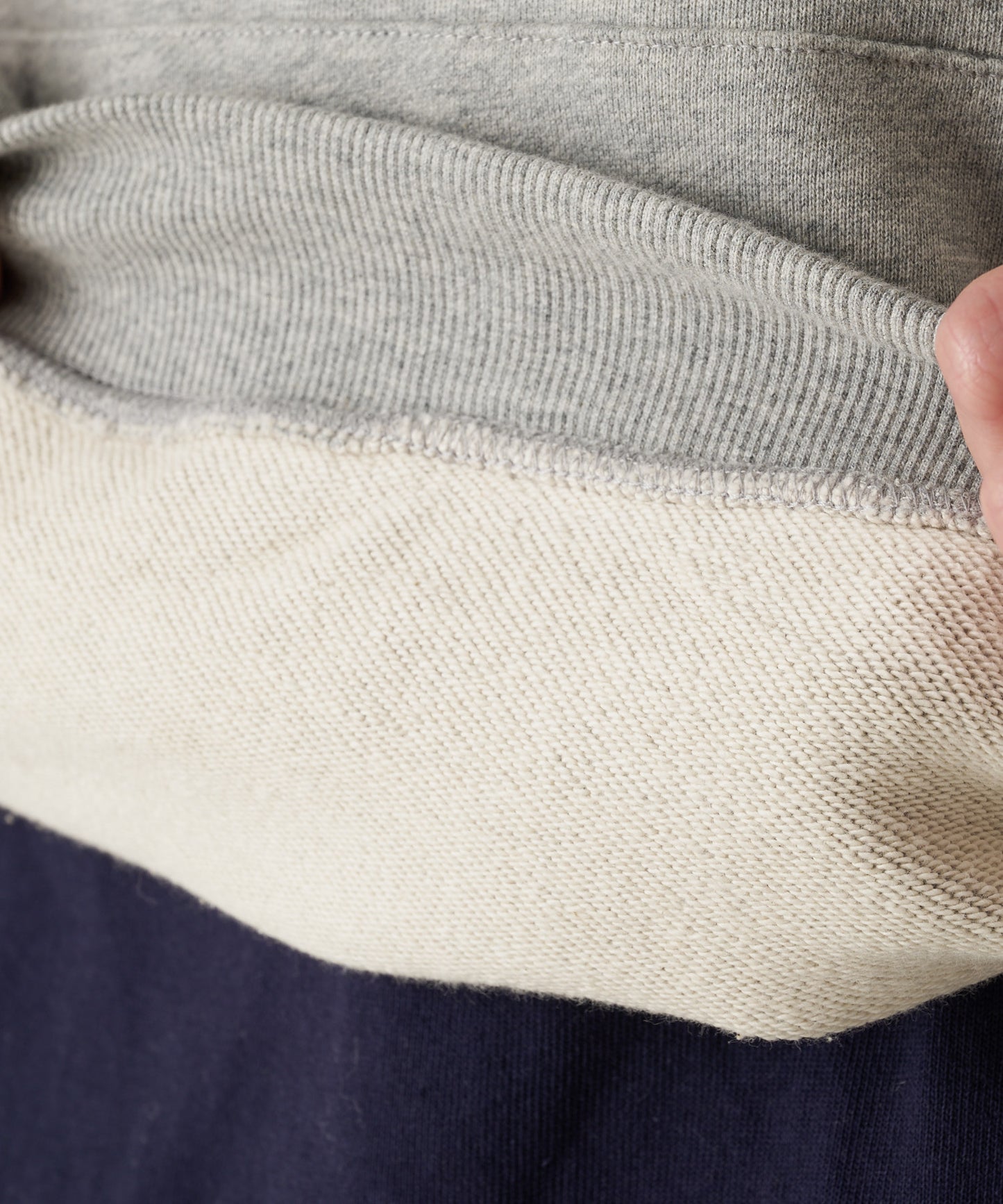 ロゴ スウェットフーディ/LOGO SWEAT HOODIE