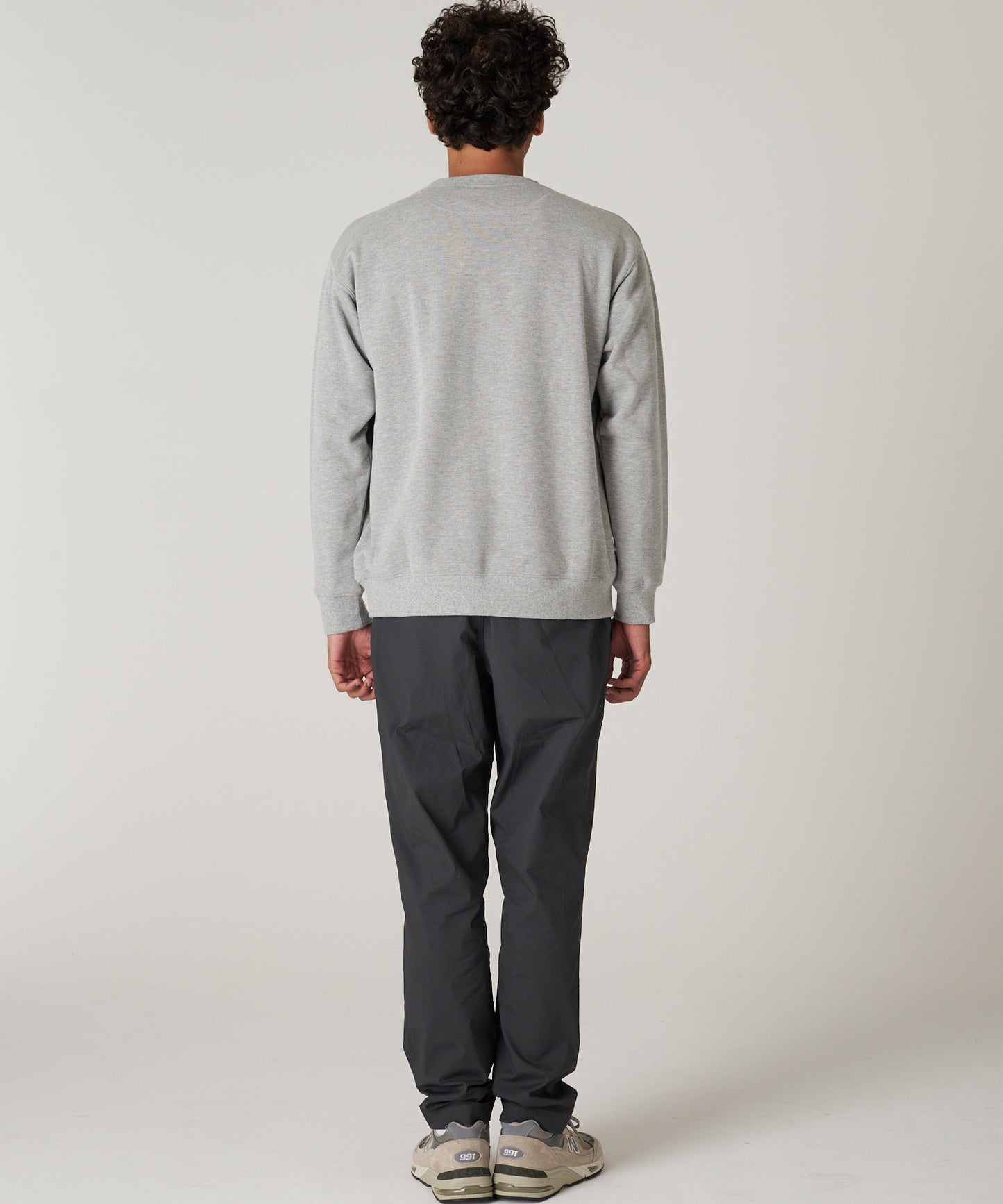 シグネチャー スウェット グラフィック クルー/SIGNATURE SWEAT GRAPHIC CREW