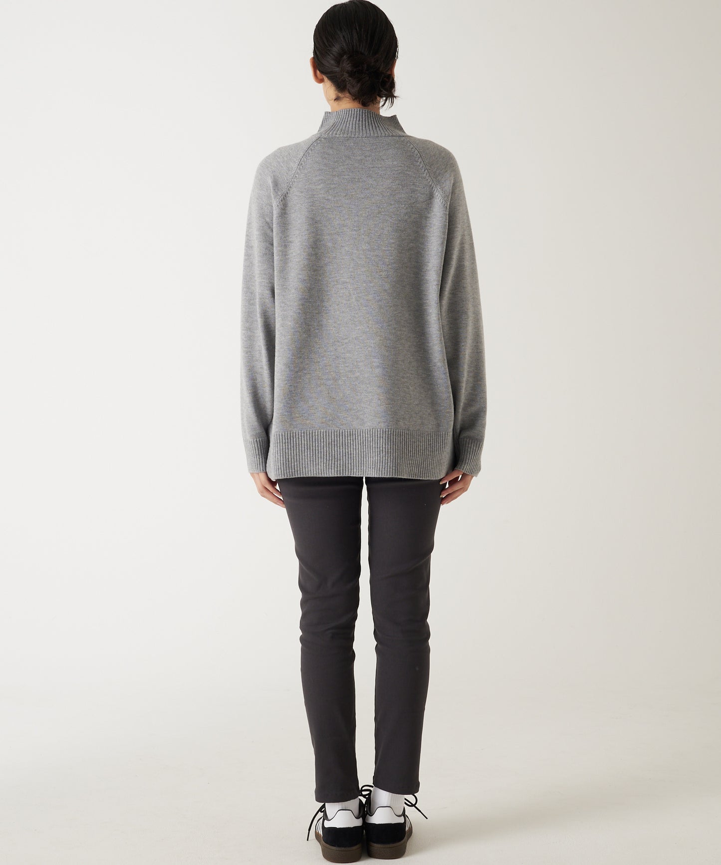 シュリアル モックネック/SURREAL MOCK NECK