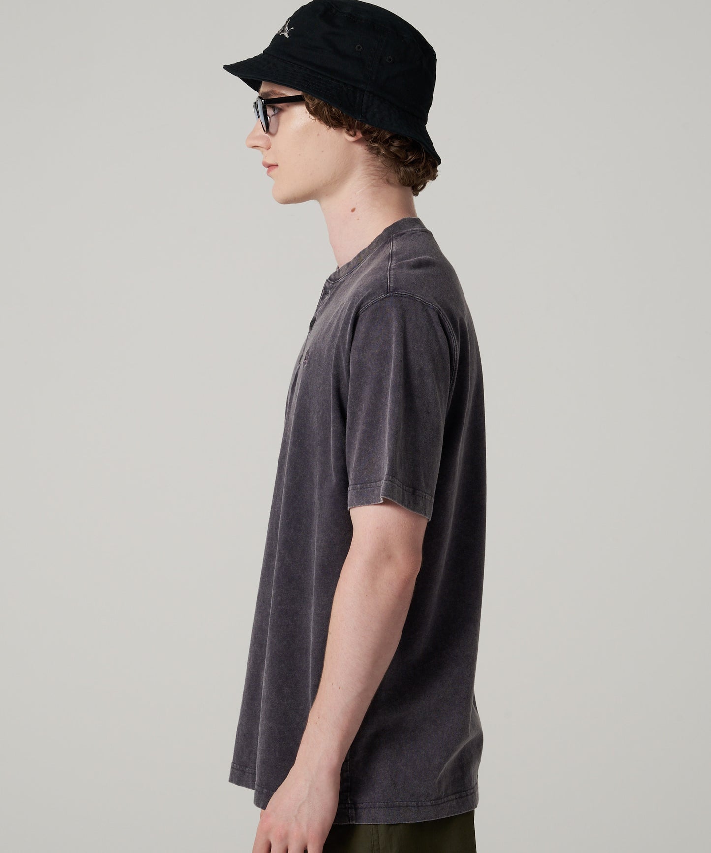 ピグメント ヘンリーネック Tシャツ/PIGMENT HENRY TEE
