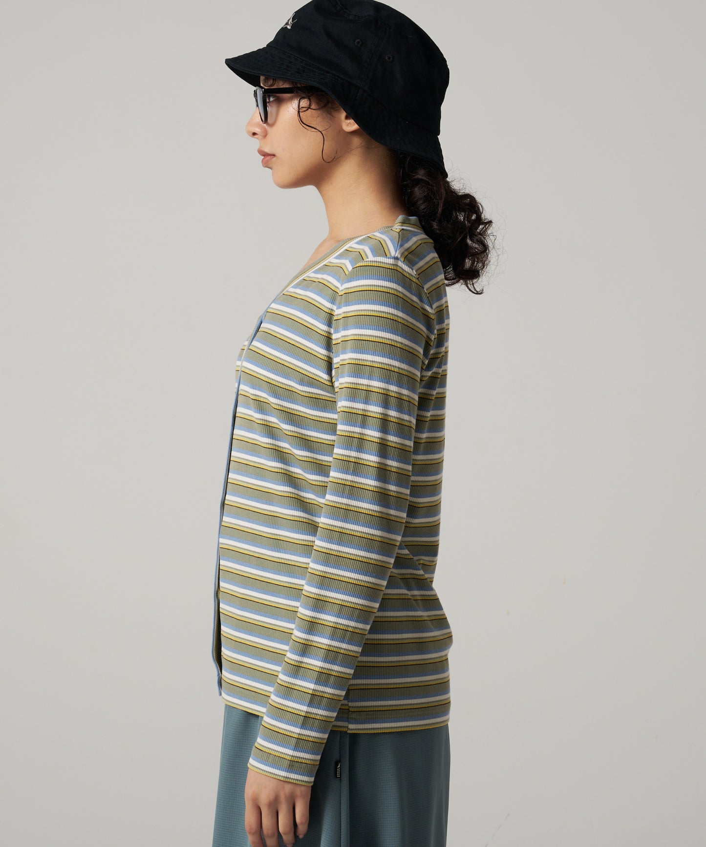 エッセンシャルズ リブ 長袖カーディガン/ESSENTIALS RIBBED LS CARDIGAN