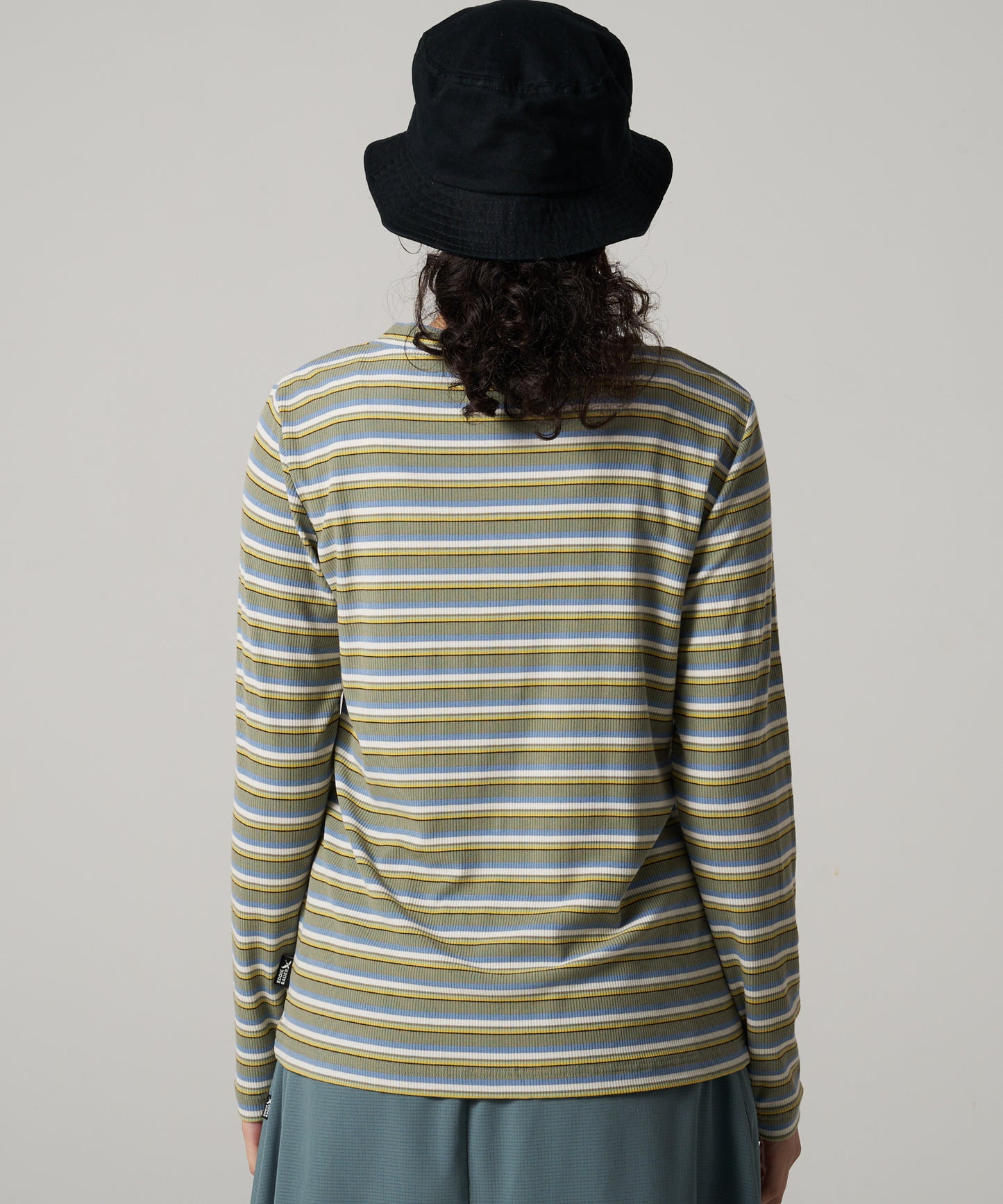 エッセンシャルズ リブ 長袖カーディガン/ESSENTIALS RIBBED LS CARDIGAN