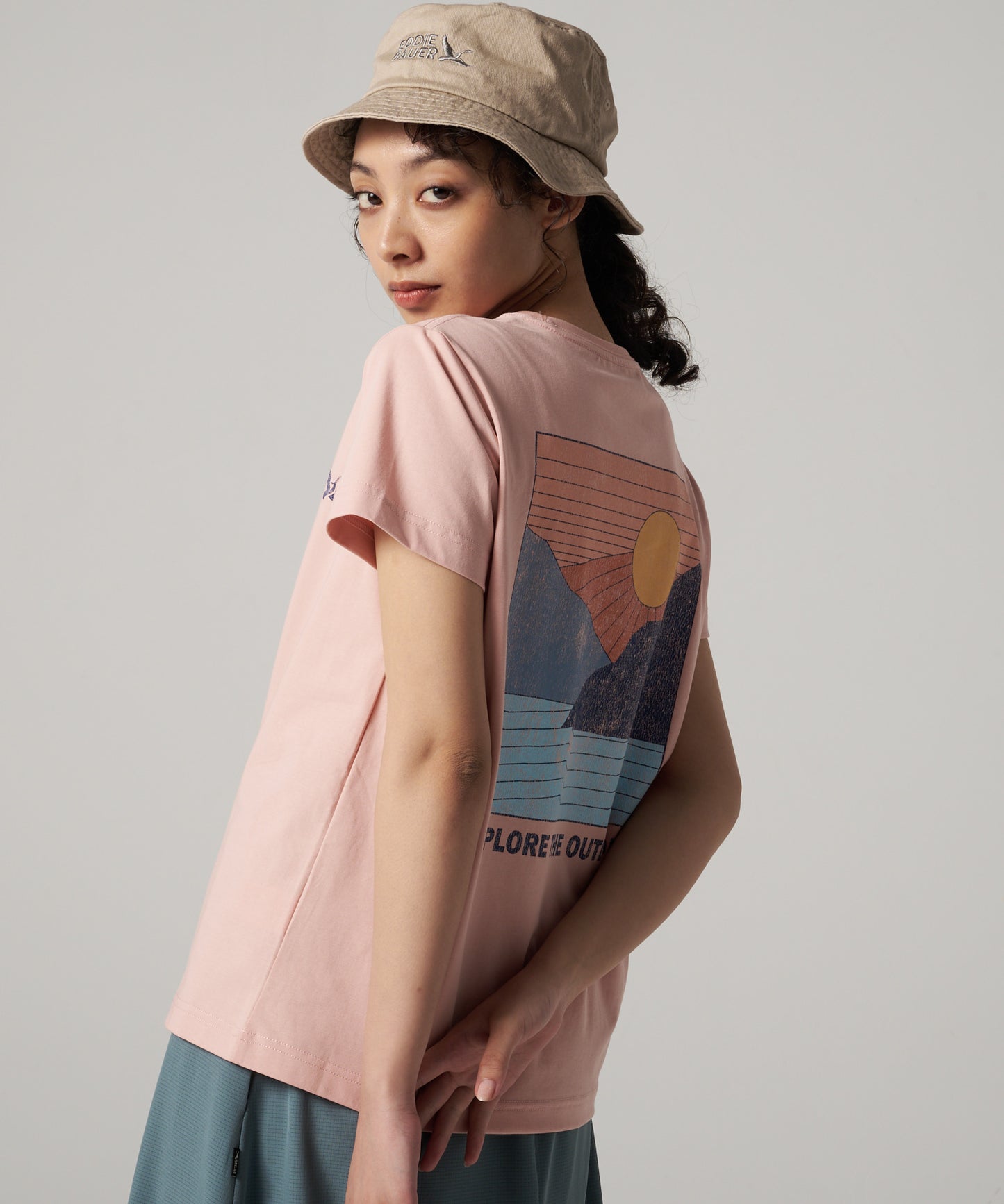 グラフィック 半袖Tシャツ/SS GRAPHIC TEE