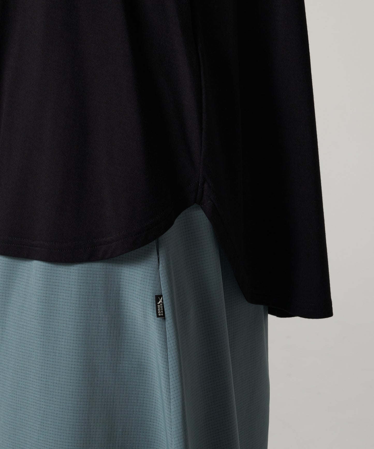 Vネック チュニックTシャツ/V-NECK TEE TUNIC
