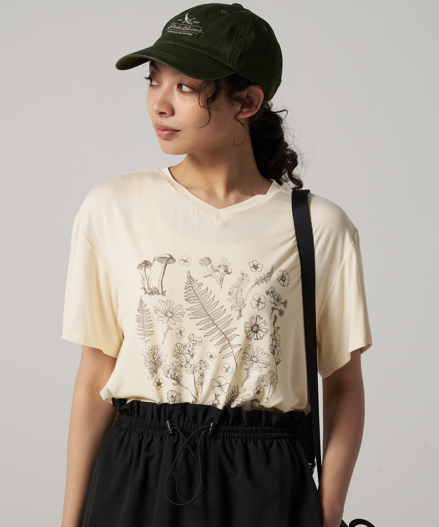 Vネック チュニックTシャツ/V-NECK TEE TUNIC