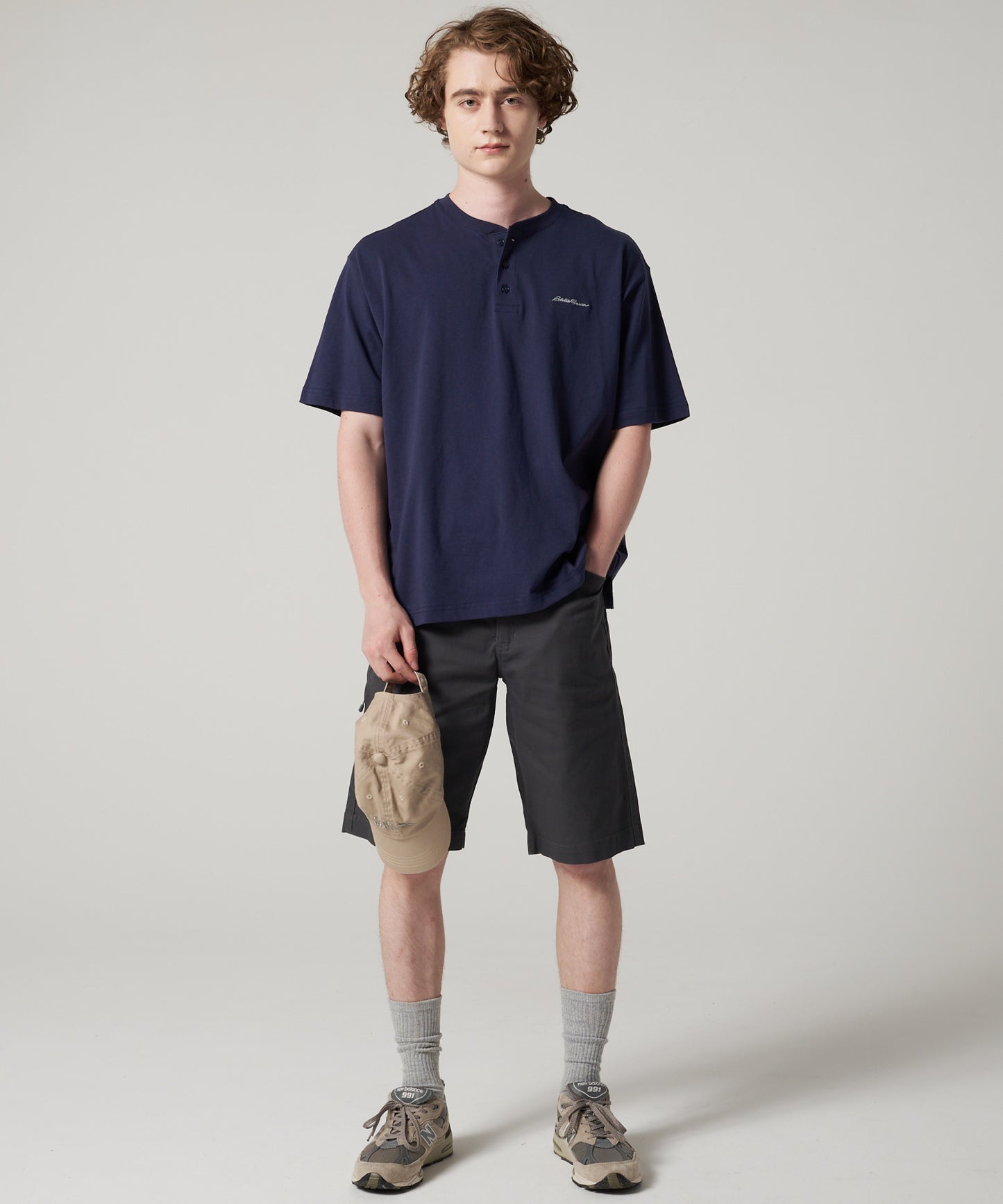 クラシック ロゴ刺繡 ヘンリーネックTシャツ/CLASSIC LOGO EMB HENRY TEE