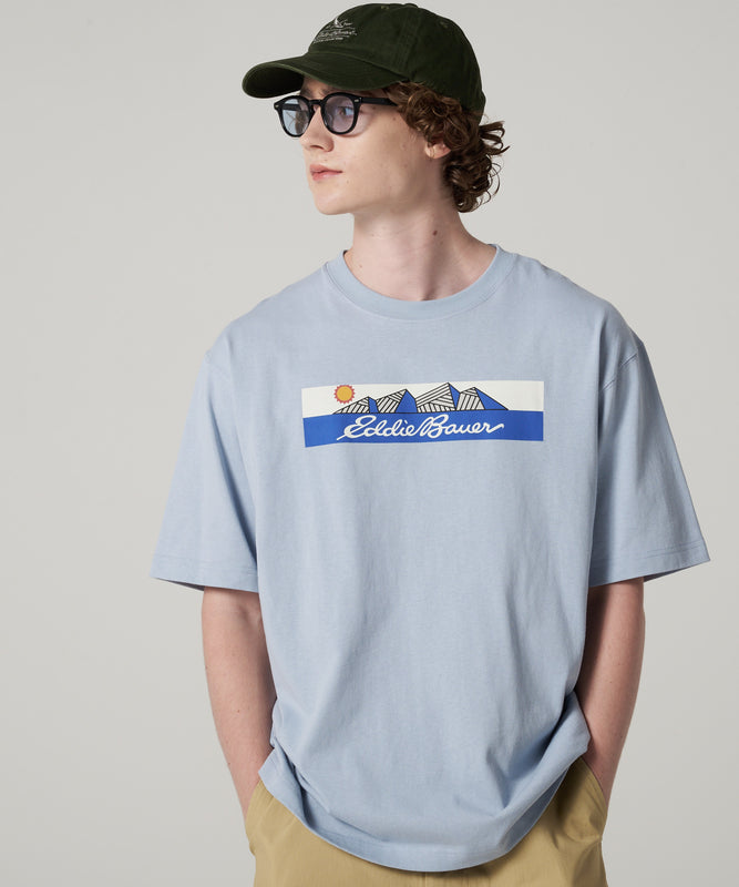 マウンテン ロゴプリントTシャツ/MOUNTAIN LOGO PRINT TEE