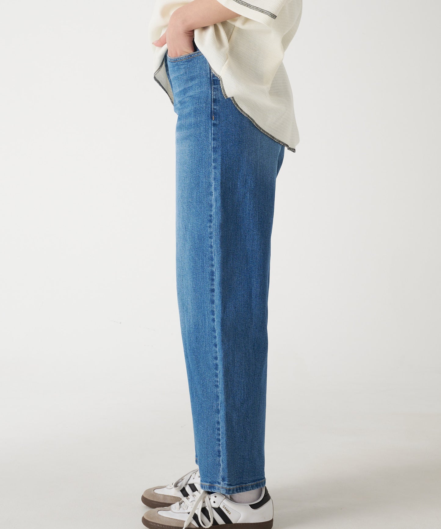 ワイドレッグス カーヴィ ジーンズ/WIDE LEGS CURVY JEANS