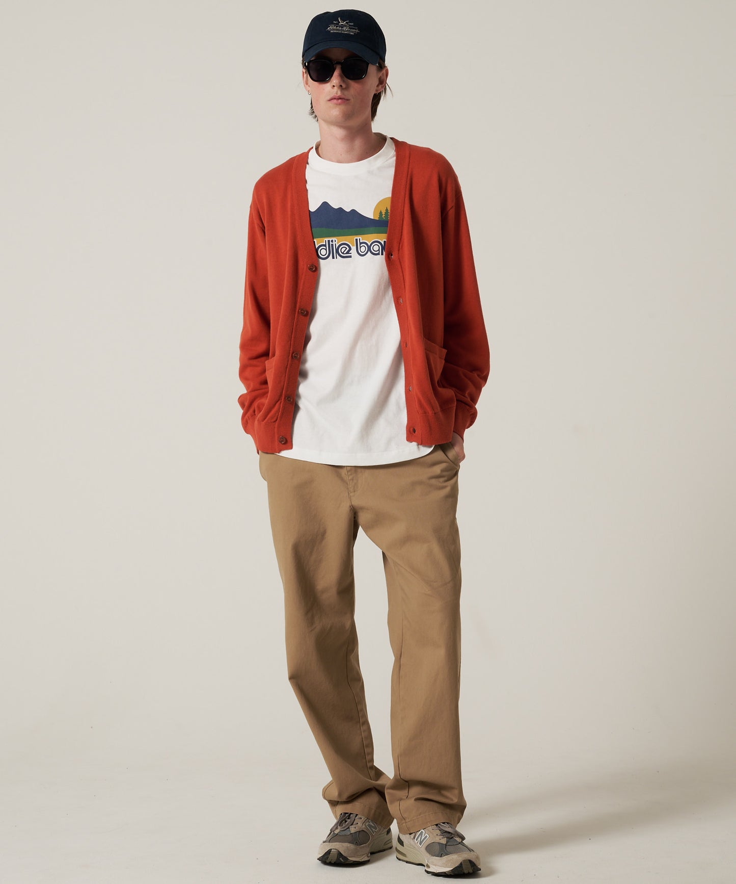 【予約】ファイン ゲージ Vネックカーディガン/FINE GAUGE V-NECK CARDIGAN