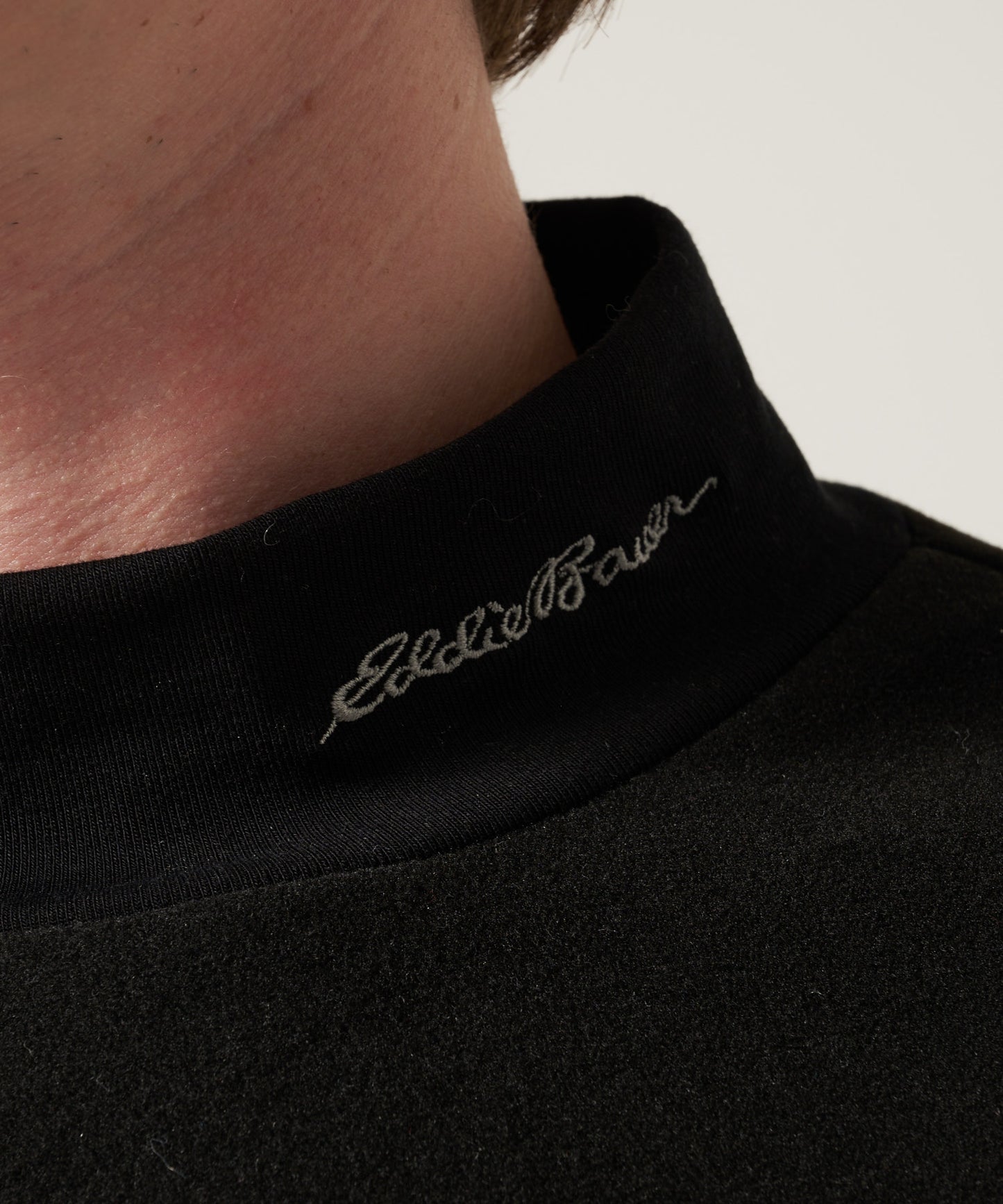 ブラッシュド スムース モックネックTシャツ/BRUSHED SMOOTH MOCK TEE