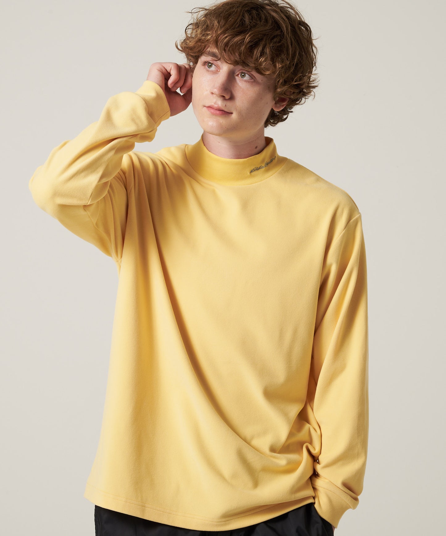 ブラッシュド スムース モックネックTシャツ/BRUSHED SMOOTH MOCK TEE