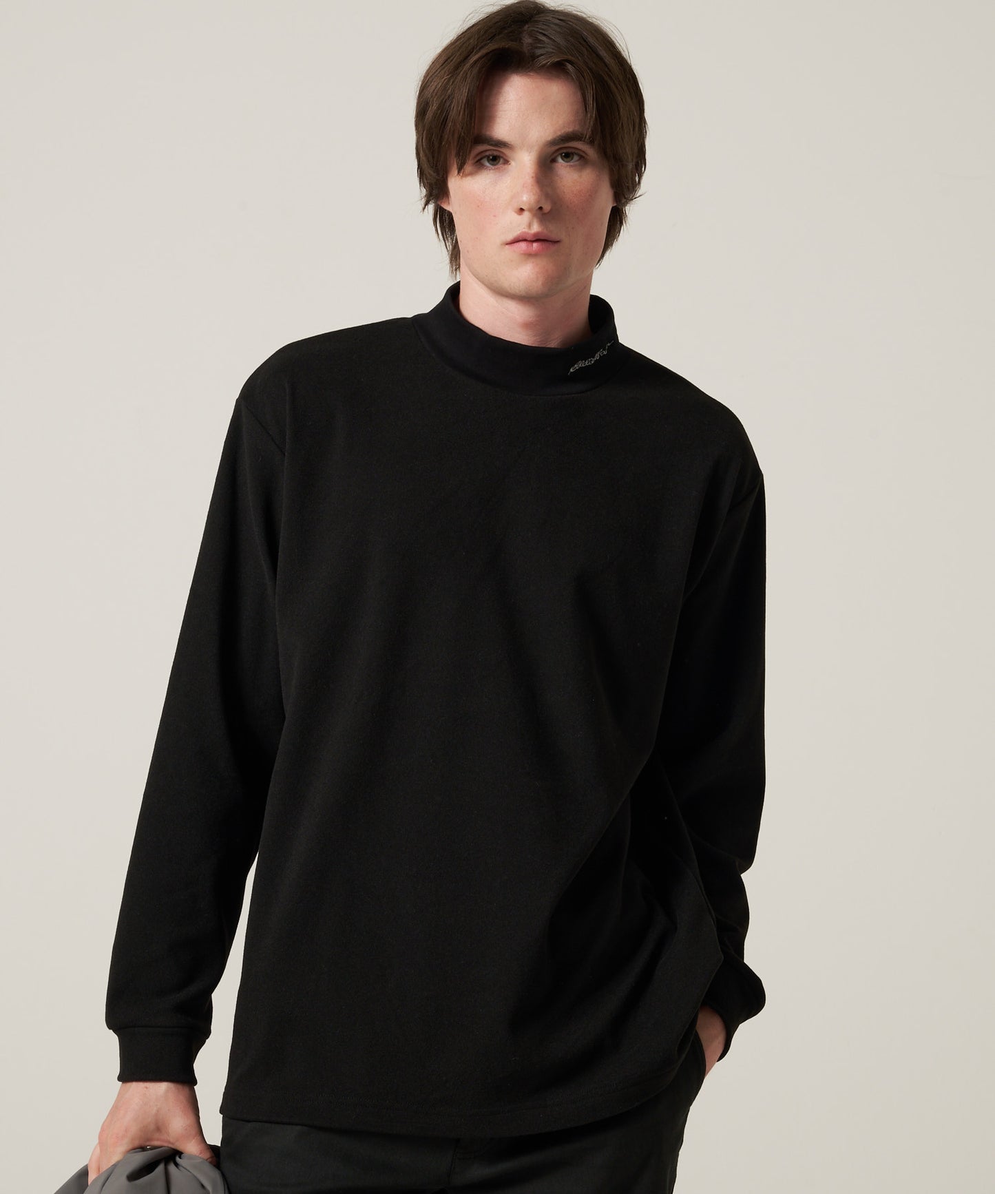 ブラッシュド スムース モックネックTシャツ/BRUSHED SMOOTH MOCK TEE