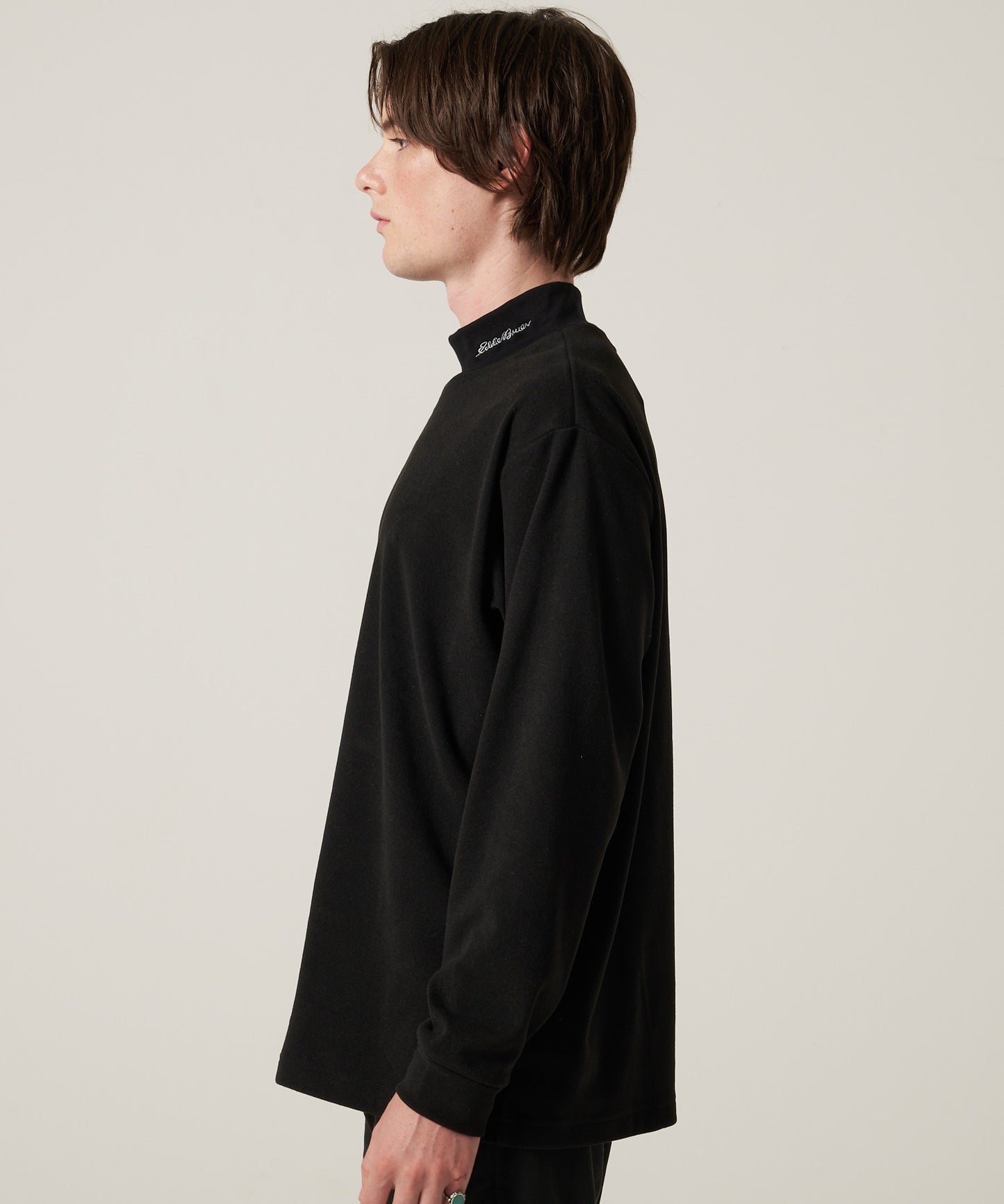 ブラッシュド スムース モックネックTシャツ/BRUSHED SMOOTH MOCK TEE