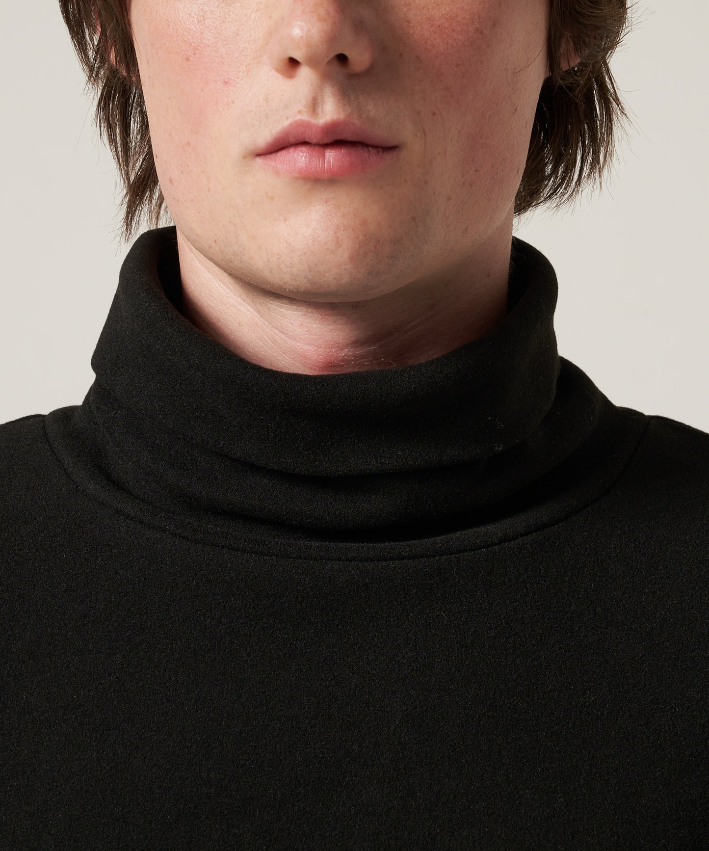 ブラッシュド スムース タートルネック長袖Tシャツ/BRUSHED SMOOTH TURTLE LS TEE