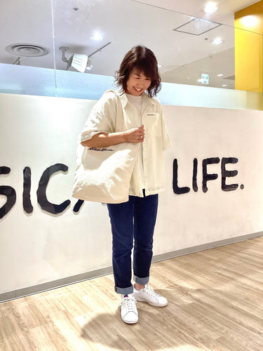 シンプルシャツコーデ