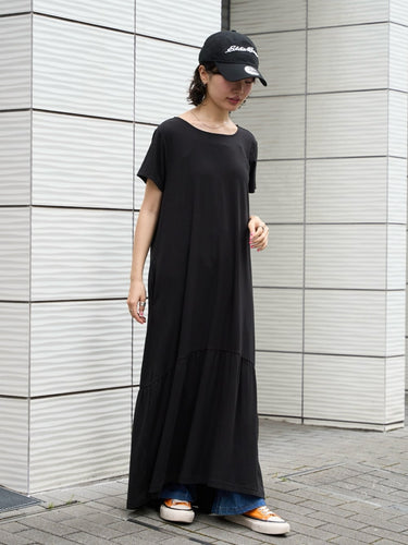 大人カジュアルなブラックコーデ