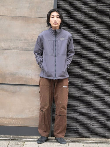 シンプル&機能美!スタイリッシュなアクティブコーデ