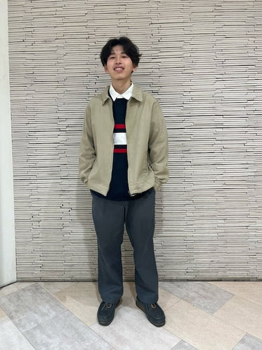 フィールドジャケットでシンプル&スタイリッシュな着こなし