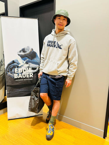 新作ショートパンツで魅せる！春のカジュアルコーデ×3WAYバッグ活用術