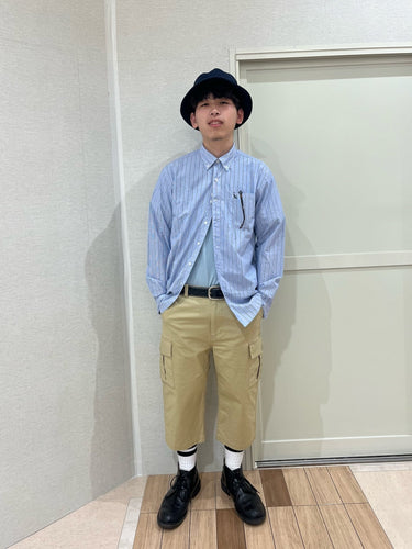 暑い季節にちょうどいい、新作クロップドパンツで快適スタイル