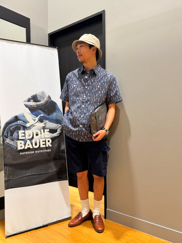 夏の相棒。魚柄シャツで楽しむ、大人の水辺スタイル」