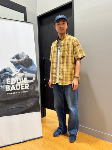 キメ顔BOYが魅せる!イエローシャツ×TRIM T-SHIRTの完璧コーデ