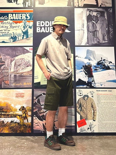 ポロシャツで魅せる、大人のカジュアルスタイル