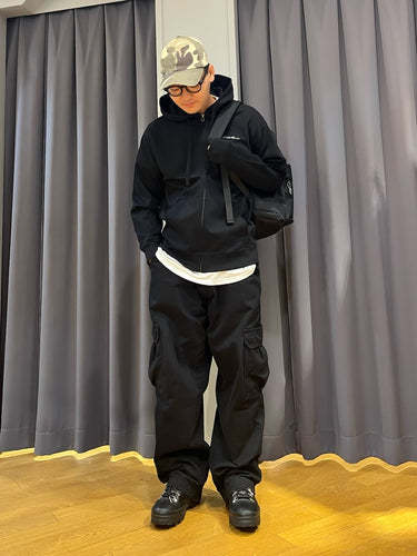 オールブラックコーデ