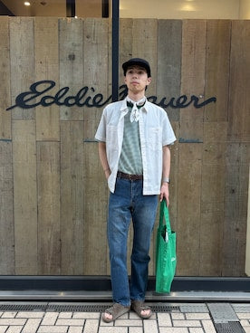 「バンダナで魅せる、大人のサマーカジュアル」