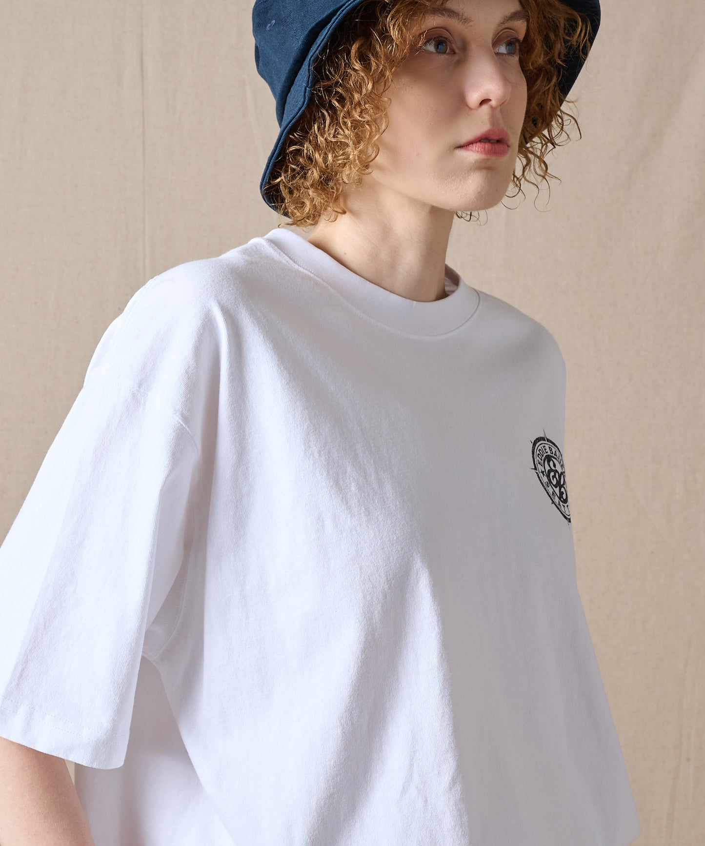 コンパスプリント 半袖Tシャツ/COMPASS PRINT SS TEE