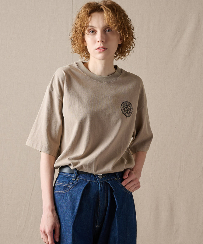 コンパスプリント 半袖Tシャツ/COMPASS PRINT SS TEE